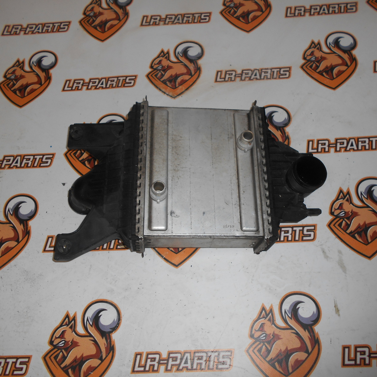 LR062405 Chłodnica intercoolera Range Rover Sport L494 (2014-2022) Używana